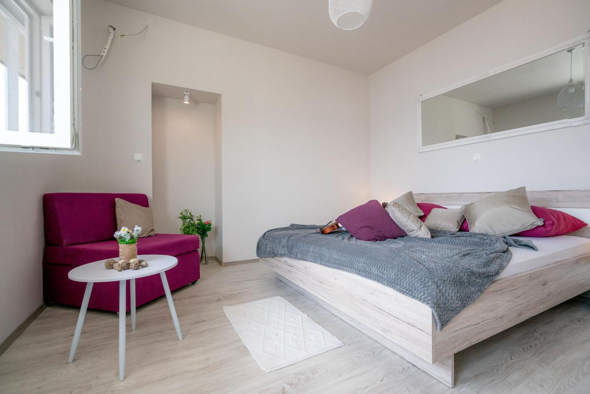 Apartments Sonata Omis Exterior photo